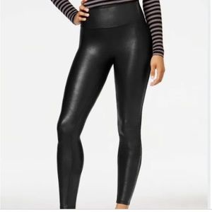 Vince Camuto Black Faux Leather Leggings. Size XL